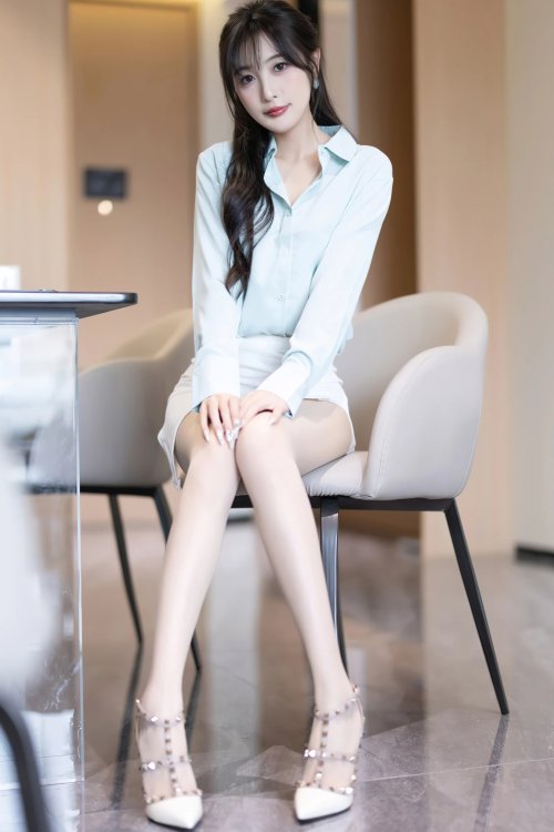 林星阑 职业女性的丝袜美腿写真