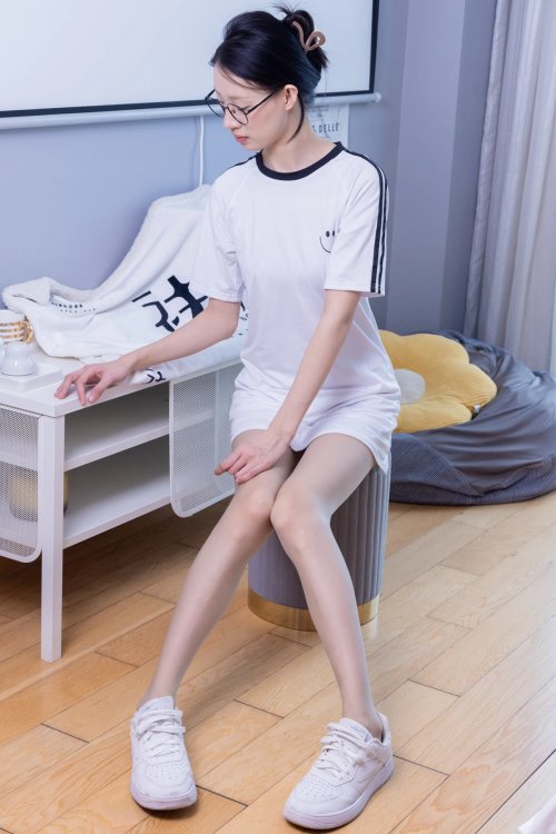 袜啵啵 雪糕板鞋灰丝