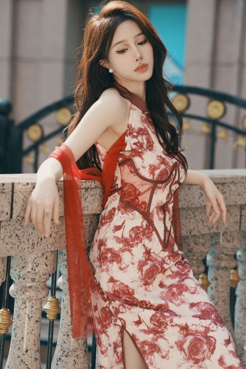 入眼皆是春来红 姜姜