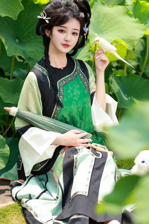 绿茵 不可爱的禾禾喵