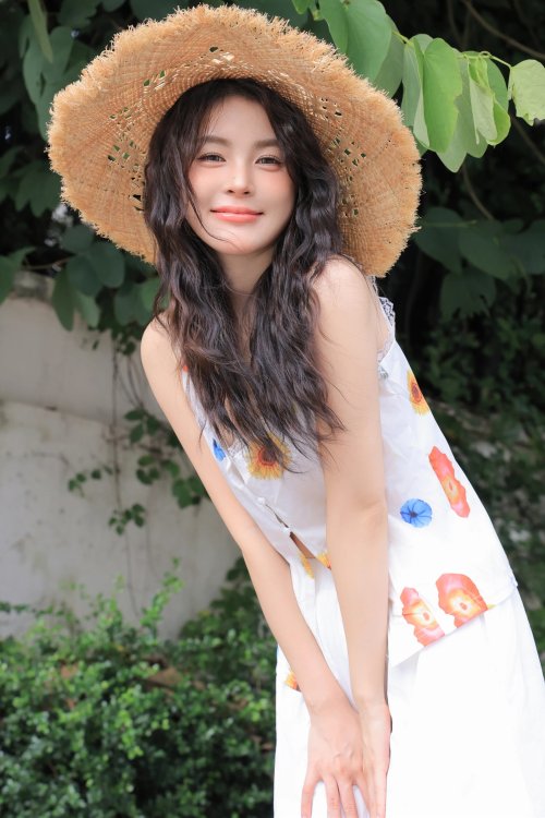 绿荫环抱 裸心心