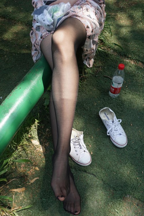 雯雯 空中的黑丝