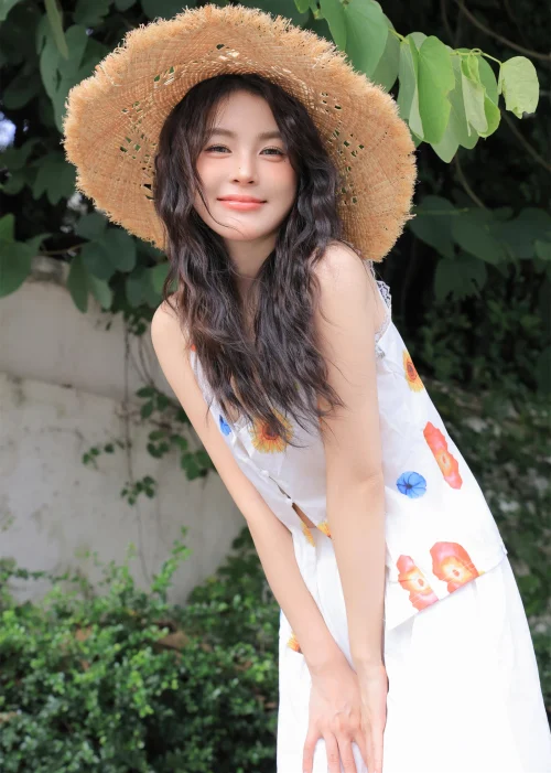 绿荫环抱 裸心心