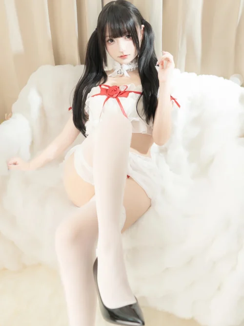神楽板真冬 草莓蛋糕