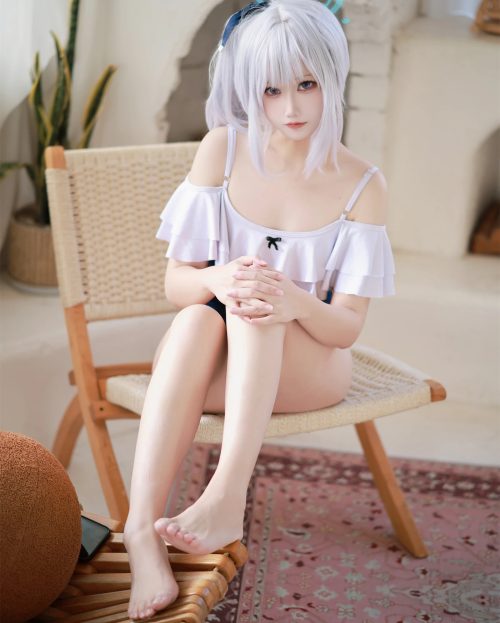 宫子泳装